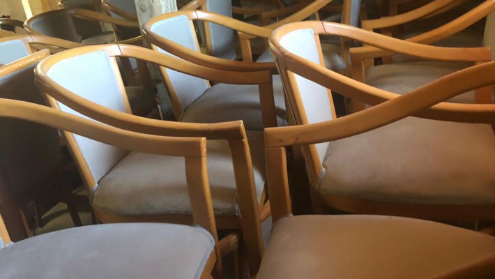 Cafe ve otel sandalyeleri